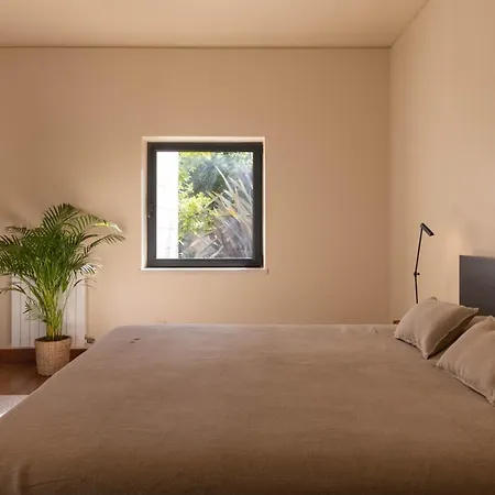 Retreat Haven Next To Nazare Pataias